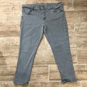 EUC AE Jeggings {20 Short}